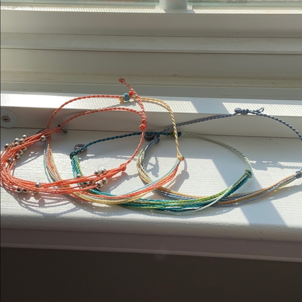 4 pura vida bracelets